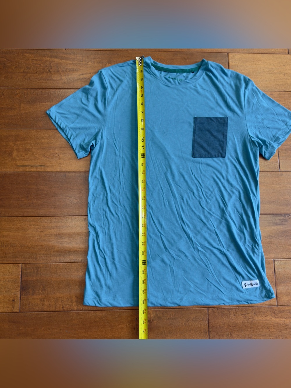 Cotopaxi teal short sleeve Paseo Travel tee with navy pocket size L - Picture 7 of 9
